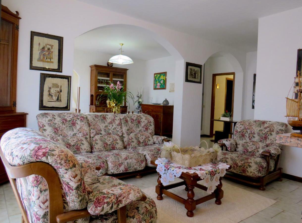 Grazia Appartamento Family Barga Luaran gambar
